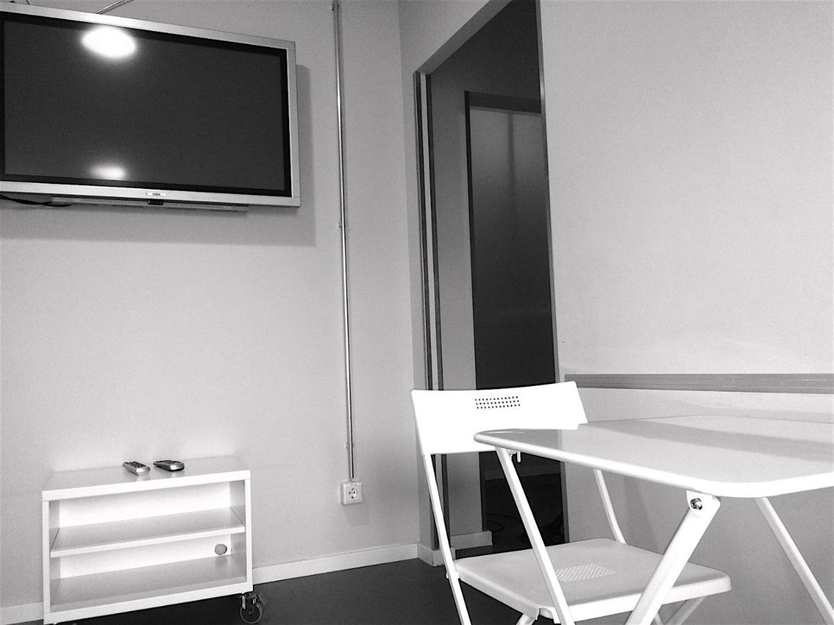 Apartment&Rooms Near Brandenburg Gate Берлин Екстериор снимка