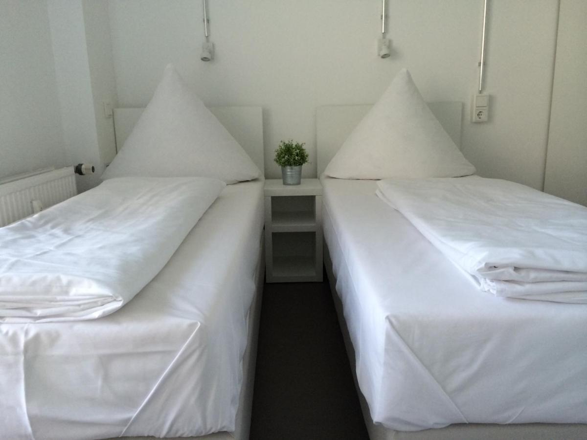 Apartment&Rooms Near Brandenburg Gate Берлин Екстериор снимка