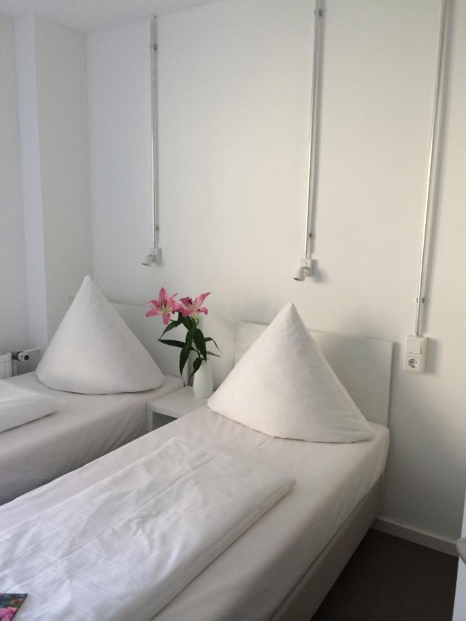 Apartment&Rooms Near Brandenburg Gate Берлин Екстериор снимка