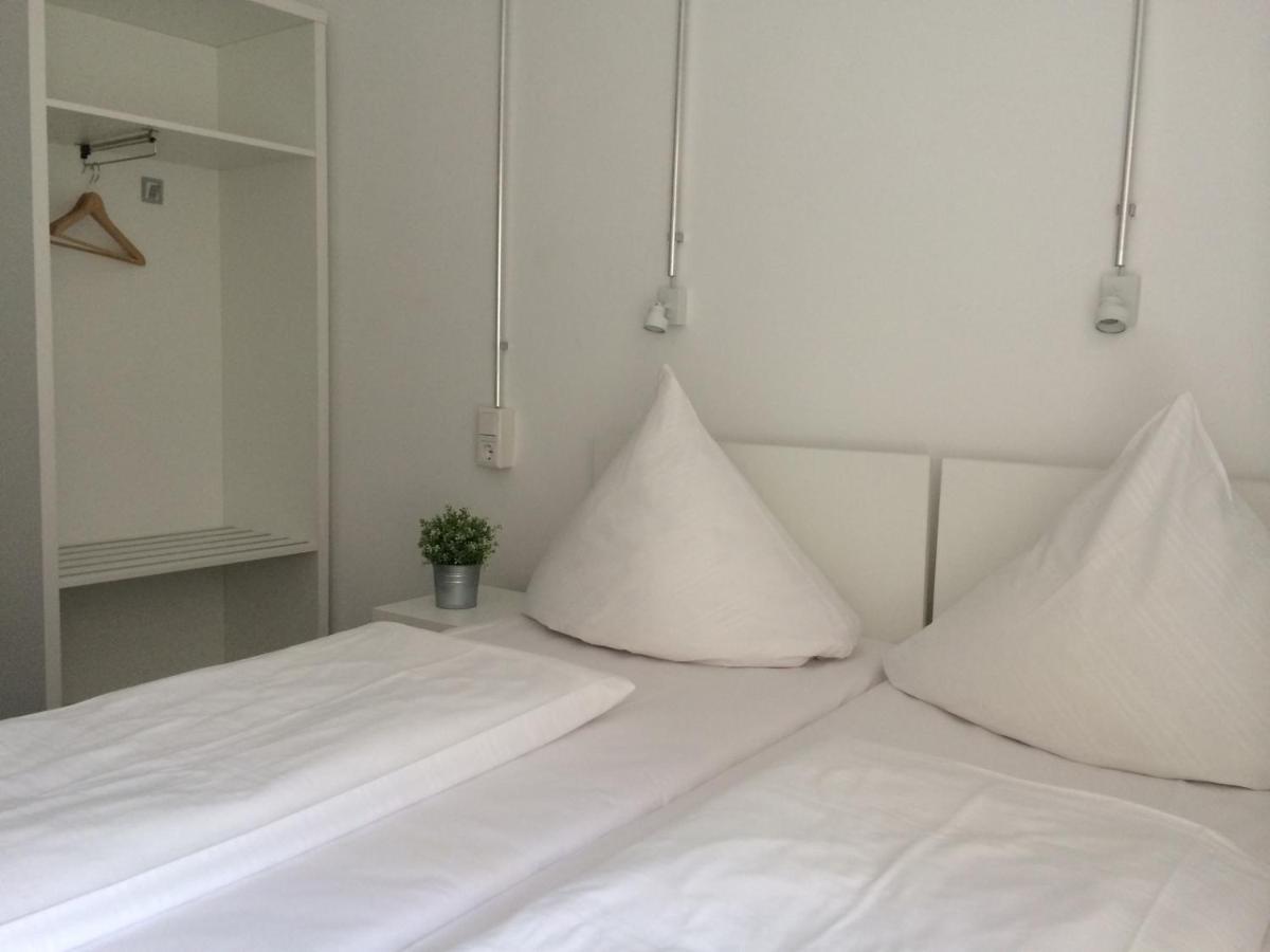 Apartment&Rooms Near Brandenburg Gate Берлин Екстериор снимка